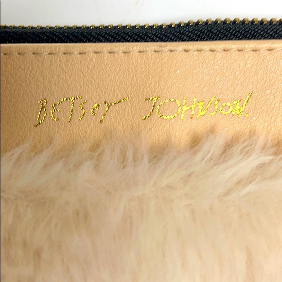 Betsey Johnson NEW wrislet - Picture 5 of 5